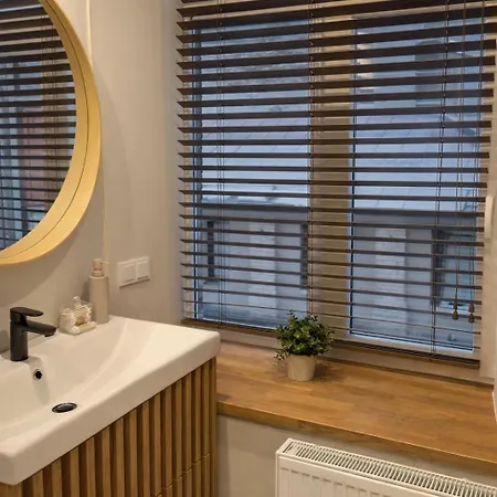 Breeze Flat X Self Check-in Apartament *