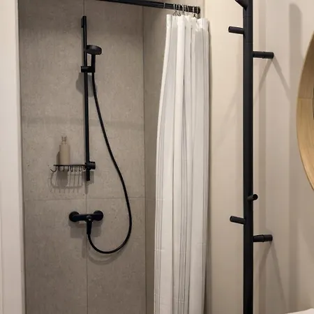 Breeze Flat X Self Check-in Apartament Wilno