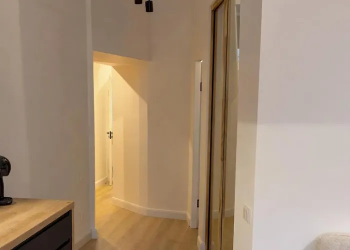 Breeze Flat X Self Check-in