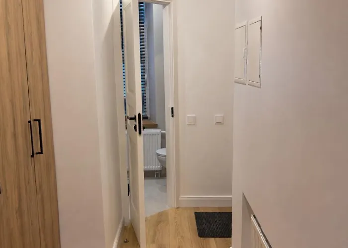 Breeze Flat X Self Check-in