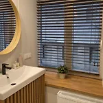 Breeze Flat X Self Check-in Apartment *